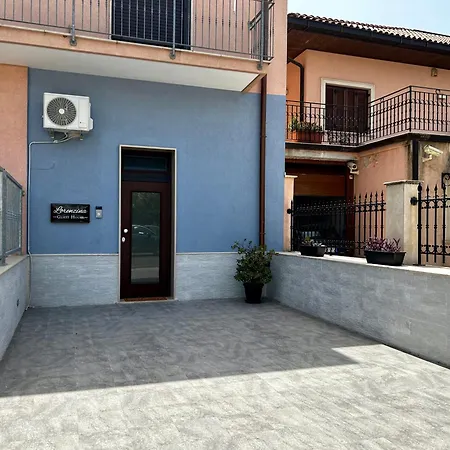 Lorenzina Apartment Palagiano